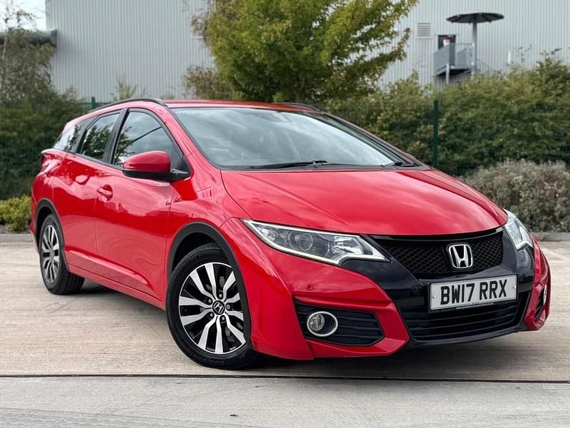 Red Used 2017 Honda Civic SE Plus Estate | £6,200 (Fair price) - Image 1/4