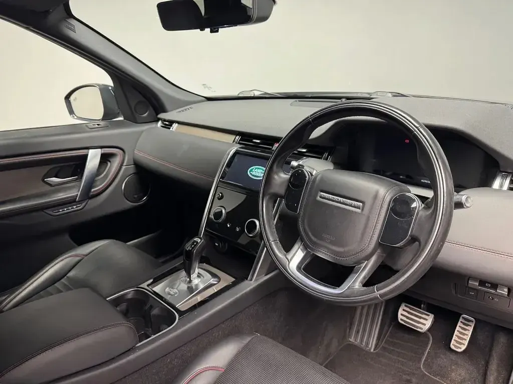 Used Land Rover Discovery Sport HSE Dynamic 250 HP (183 kW) 2019 Blue SUV