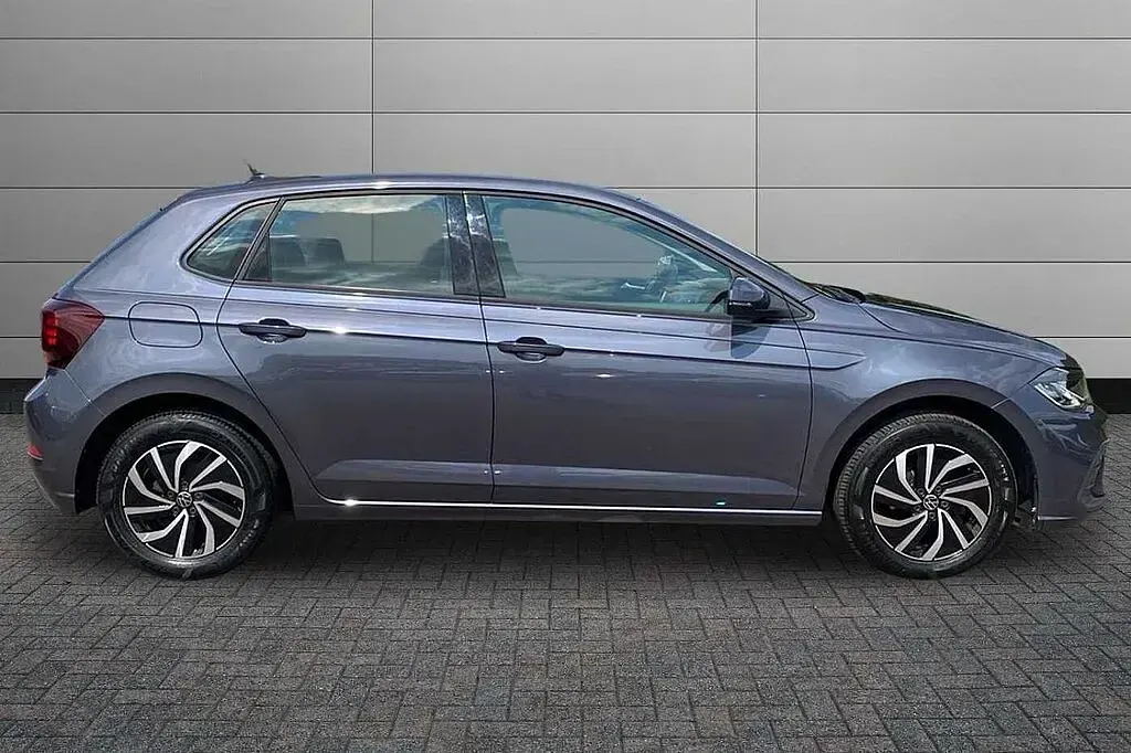 Used VW Polo Life 95 HP (69 kW) 2023 Grey Hatchback