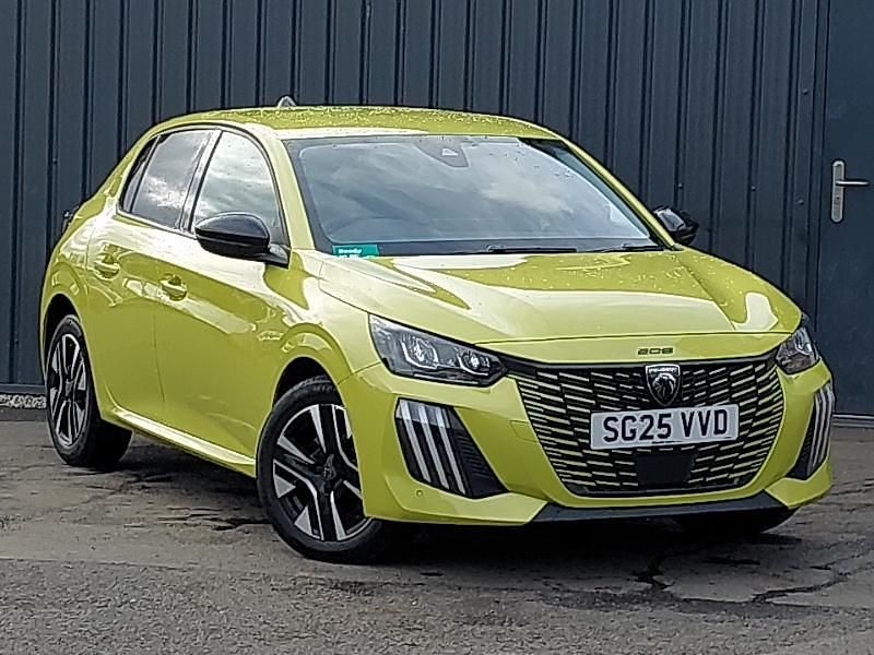 Used Peugeot 208 Allure 101 HP (74 kW) 2025 Yellow Hatchback