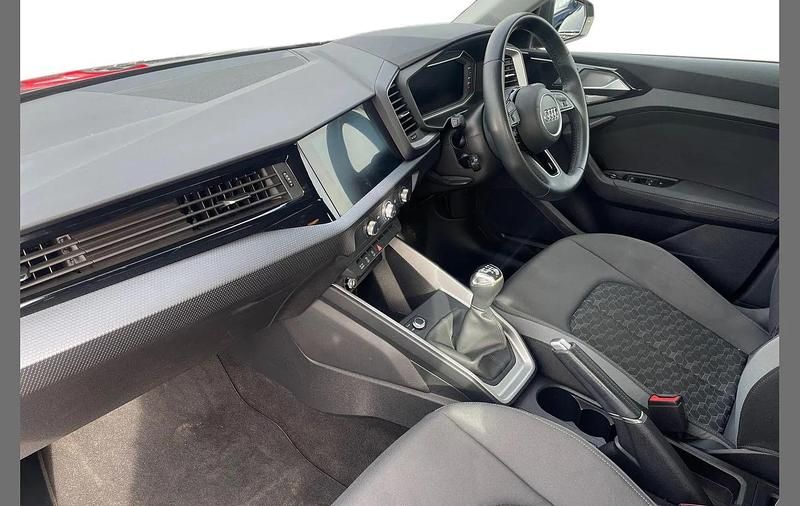 Used Audi A1 Sport 113 HP (83 kW) 2019 Grey SUV