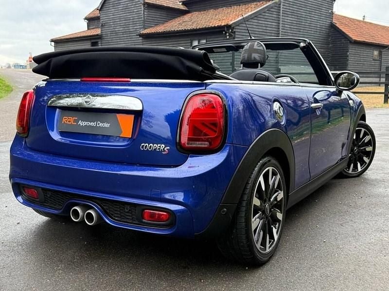 Used Mini Cooper S Cabriolet Exclusive 192 HP (141 kW) 2019 Blue Cabriolet