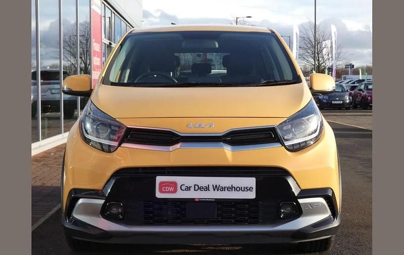 Used Kia Picanto X-Line 65 HP (47 kW) 2023 Yellow Hatchback