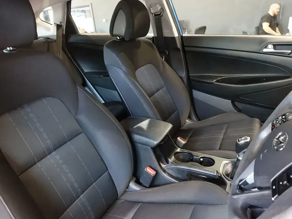 Used Hyundai Tucson 116 HP (85 kW) 2018 Blue SUV
