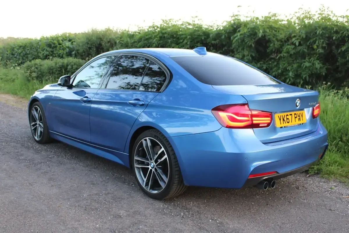 Used BMW 320 M Sport 2017 Blue Sedan
