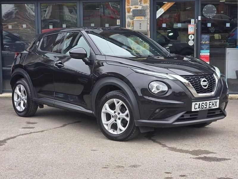 Black Used 2020 Nissan Juke N-Connecta SUV | £12,250 (Good price) - Image 1/4