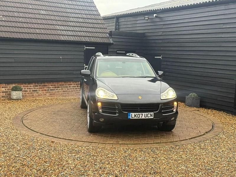 Used Porsche Cayenne 385 HP (283 kW) 2007 Black SUV