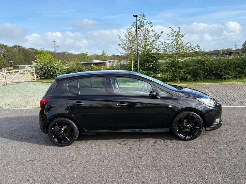 Second-hand Vauxhall Corsa SRi 90 CP (66 kW) 2019 Negru Hatchback