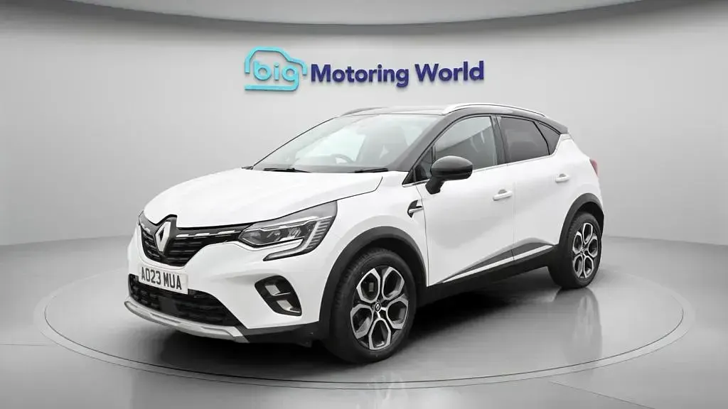 Used Renault Captur Techno 90 HP (66 kW) 2023 White SUV