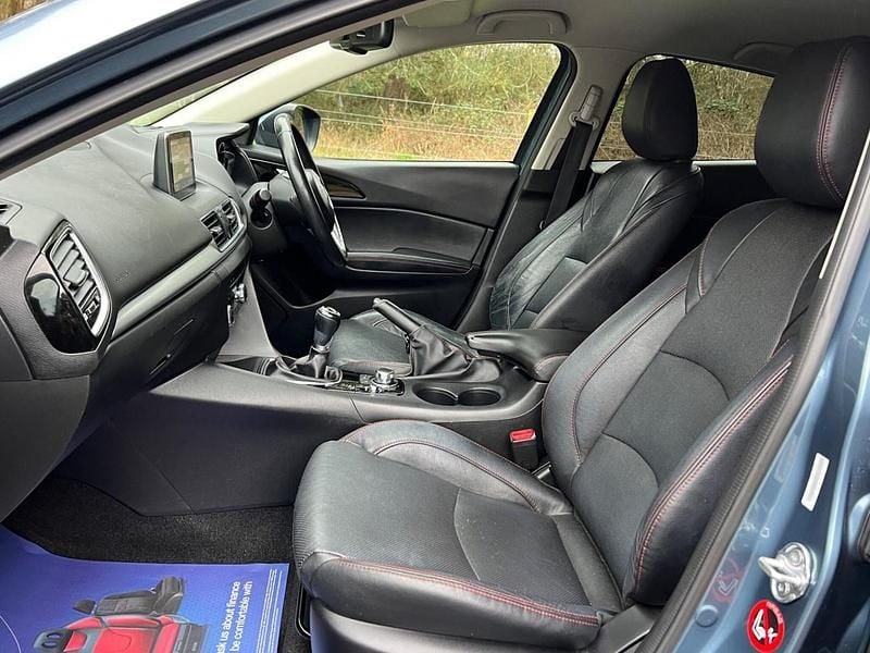 Begagnad Mazda 3 Inclusive 165 HK (121 kW) 2014 Blå Halvkombi