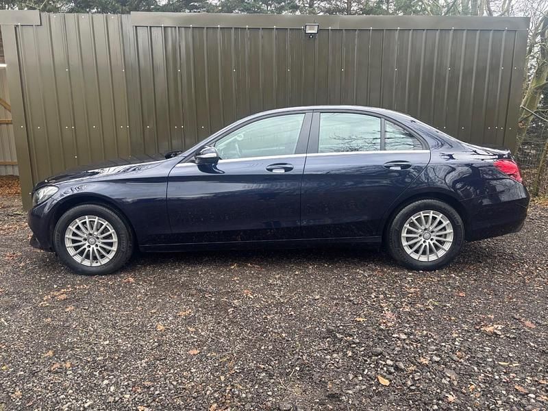 Used Mercedes C220 SE 170 HP (125 kW) 2015 Blue Sedan