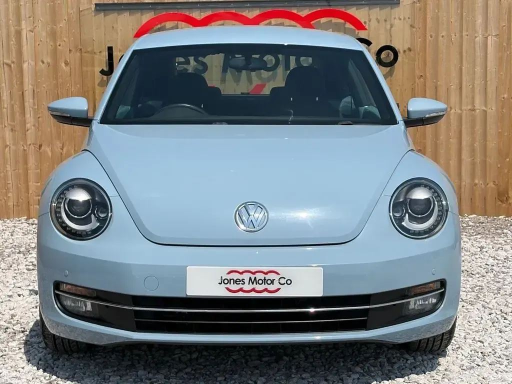 Used VW Beetle Design 105 HP (77 kW) 2014 Blue Hatchback