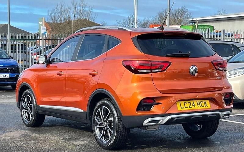 Used MG ZS Exclusive 111 HP (81 kW) 2024 Orange SUV
