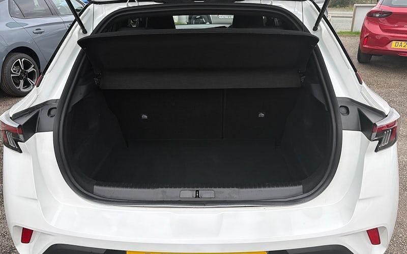 Used Vauxhall Mokka 101 HP (74 kW) 2024 White SUV