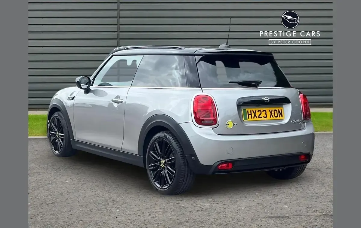 Used Mini Cooper S Level 3 135 kW (184 HP) 2023 Silver Hatchback