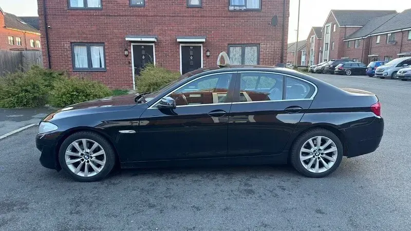 Used BMW 520 2013 Black Sedan