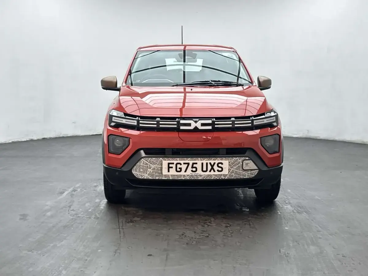 New Dacia Spring Extreme 47 kW (65 HP) 2025 Red Hatchback
