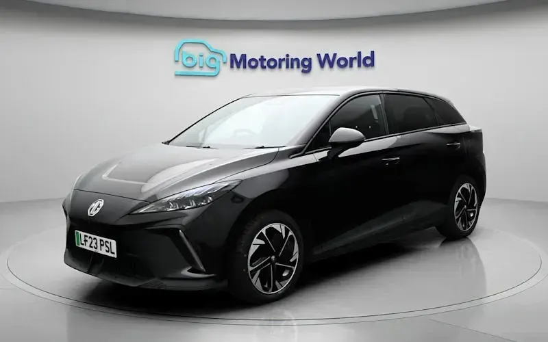 Usado MG MG4 EV Trophy 150 kW (204 HP) 2025 Citadino
