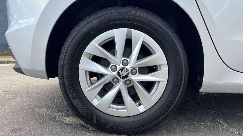 Used Skoda Fabia SE 95 HP (69 kW) 2025 Silver Hatchback