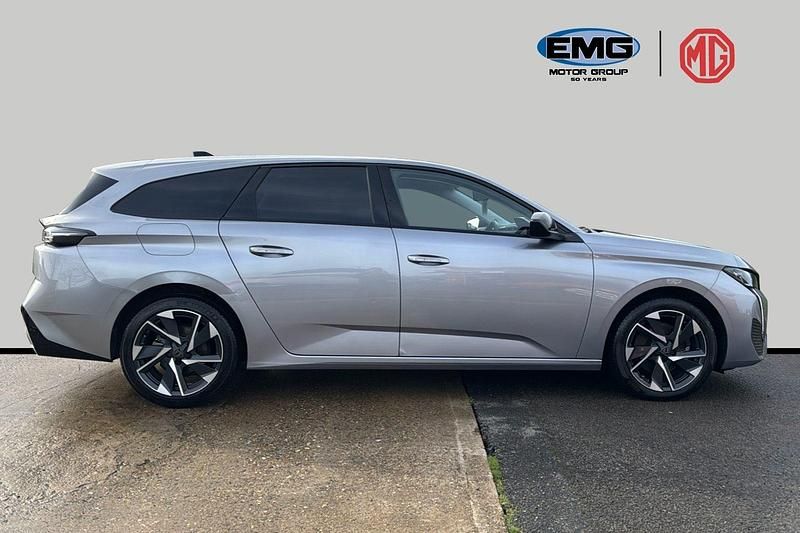Used Peugeot 308 Allure 130 HP (95 kW) 2024 Grey Estate