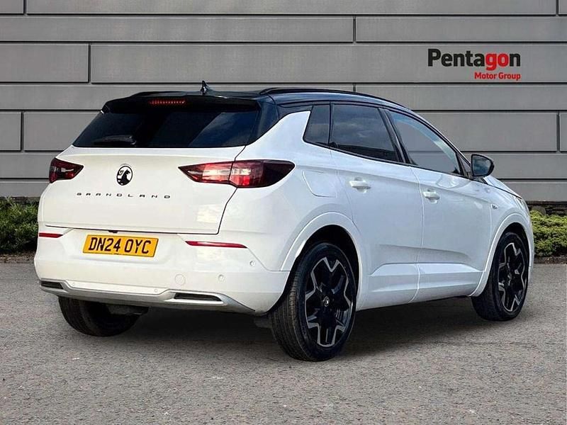 Used Vauxhall Grandland X Ultimate 128 HP (94 kW) 2024 White SUV