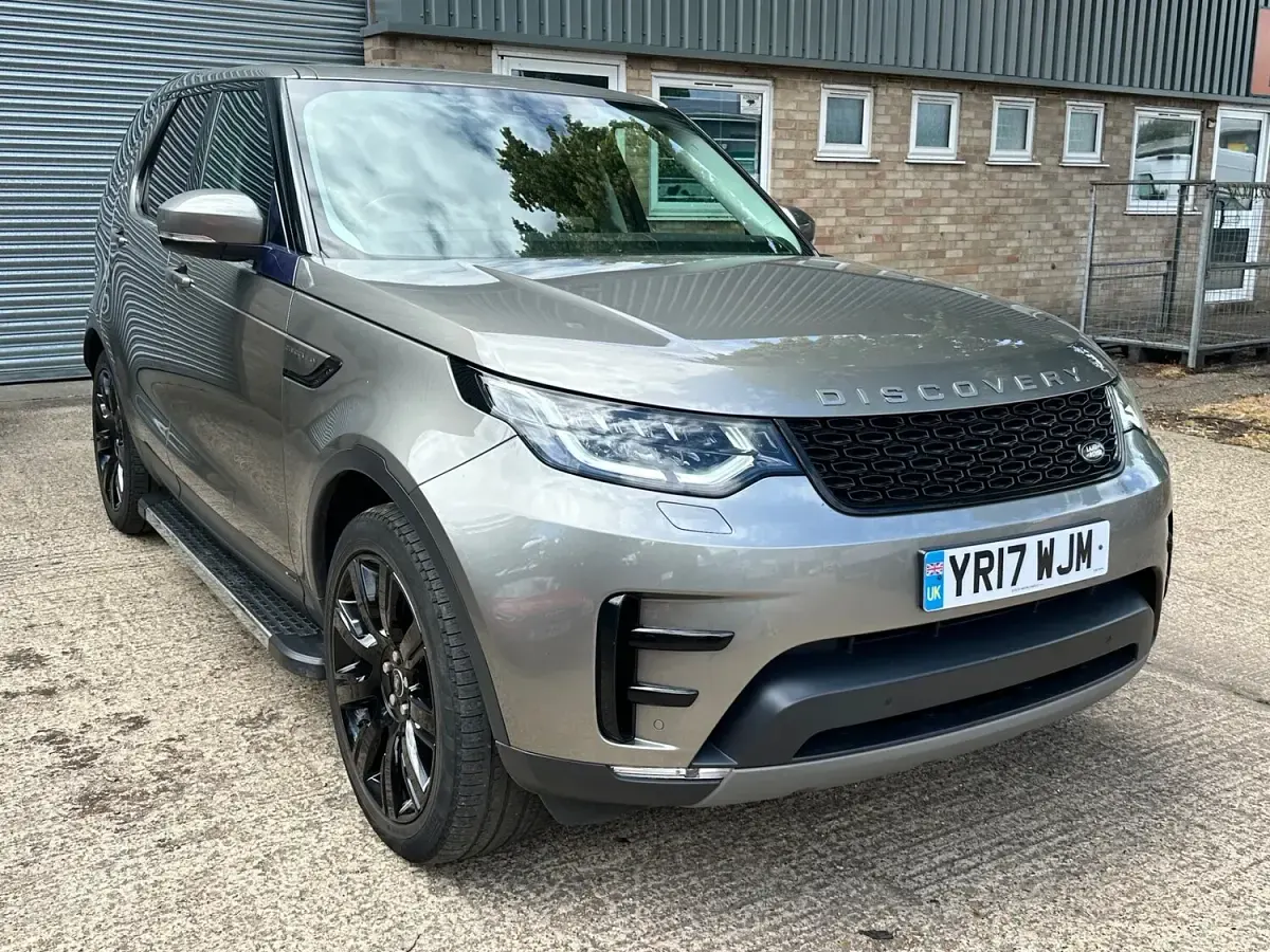 Used Land Rover Discovery SE 2017 Silver SUV