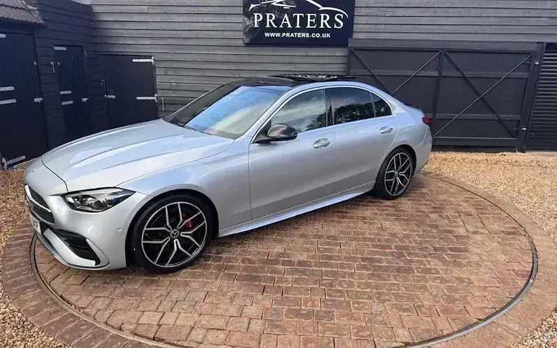 Used Mercedes C220 AMG Line Premium Plus 200 HP (147 kW) 2023 Silver Sedan