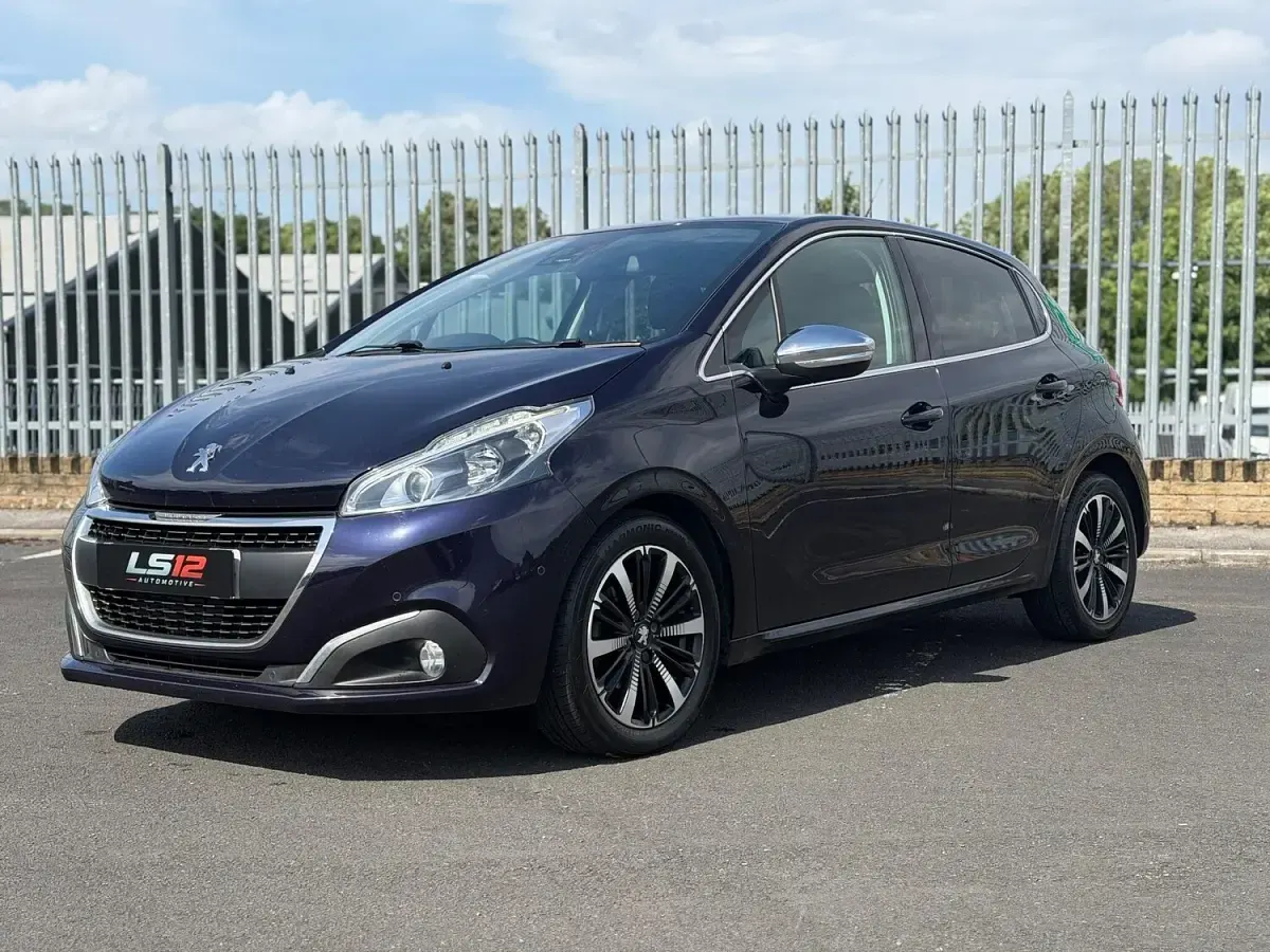 Used Peugeot 208 S 100 HP (73 kW) 2019 Blue Hatchback