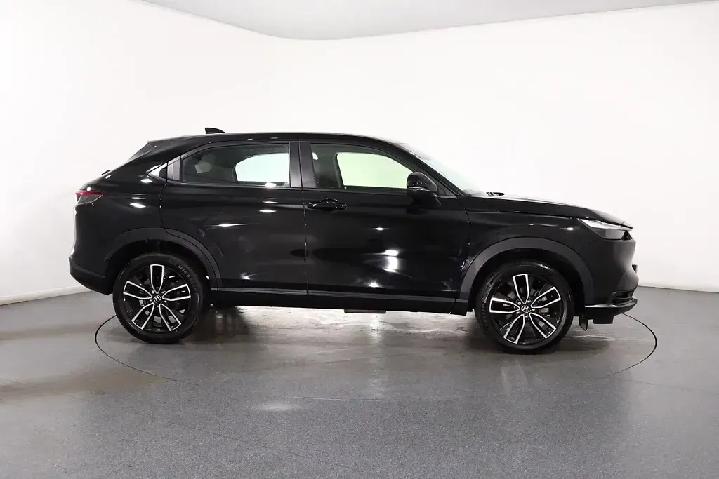 Used Honda HR-V Elegance 131 HP (96 kW) 2023 Black SUV