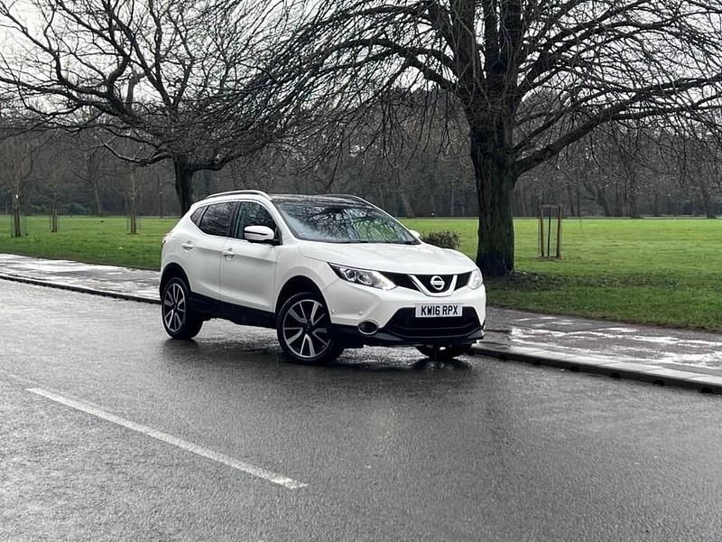 Used Nissan Qashqai S 130 HP (95 kW) 2016 White SUV