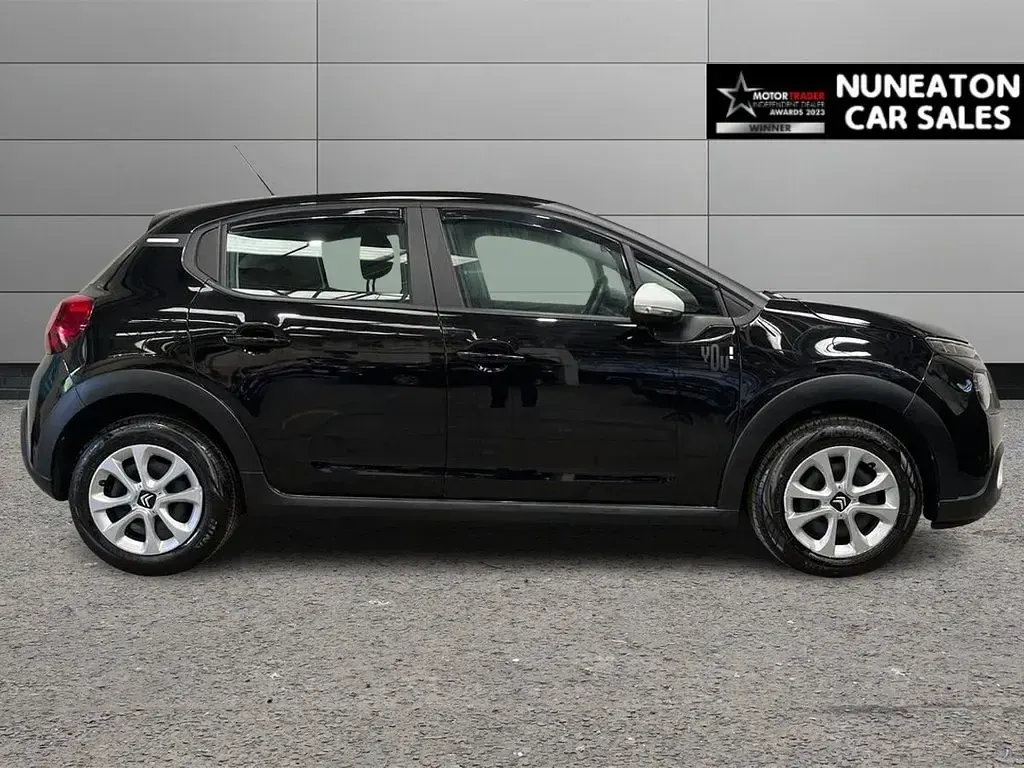 Used Citroën C3 PureTech 83 HP (61 kW) 2022 Black Hatchback