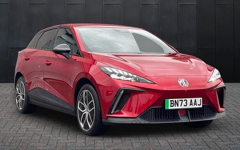 Used 2025 MG MG4 EV Trophy Hatchback | £14,995 (Good price) - Image 1/3