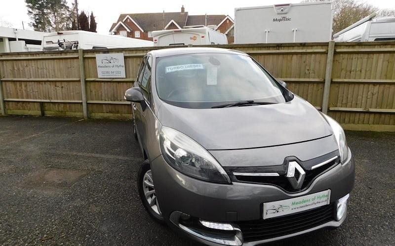 Used 2015 Renault Scénic Dynamique MPV | £3,995 - Image 1/4