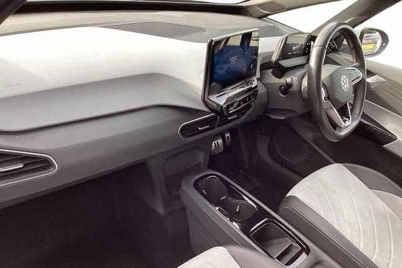 Used VW ID.3 Pro Performance 150 kW (204 HP) 2023 White Hatchback
