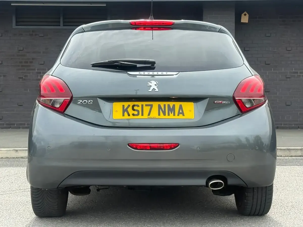 Used Peugeot 208 GT-line 2017 Grey Hatchback