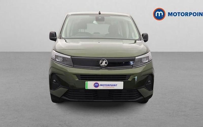 Usado Vauxhall Combo Design Edition 100 kW (136 CV) 2026 Monovolumen