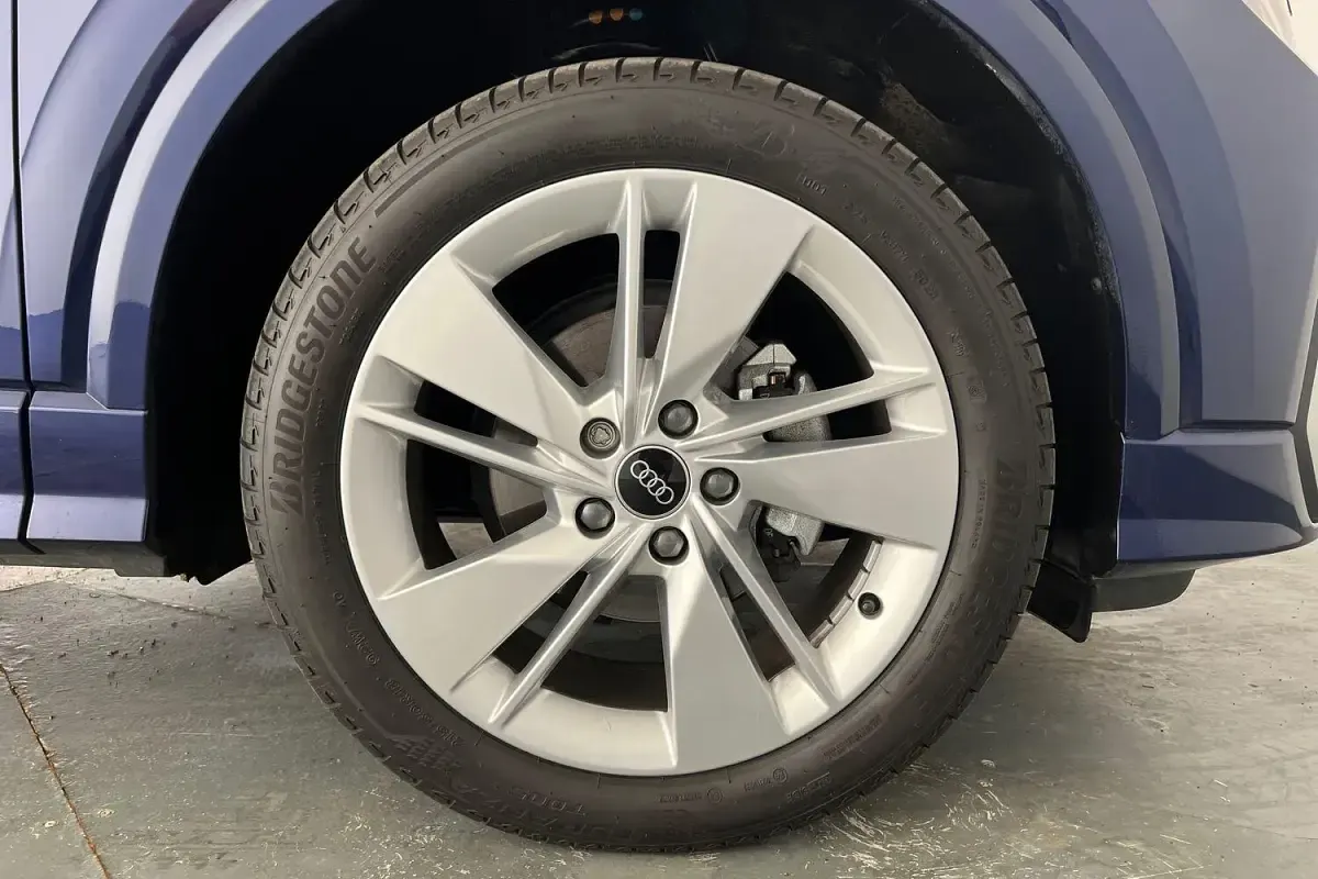 Used Audi Q2 S-Line 150 HP (110 kW) 2025 Blue SUV