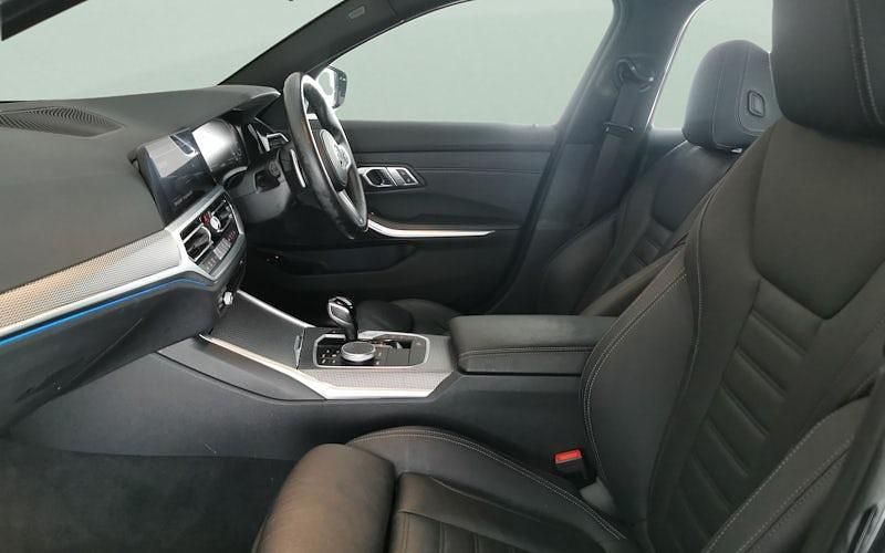 Used BMW 330e M Sport 292 HP (214 kW) 2021 Black Estate