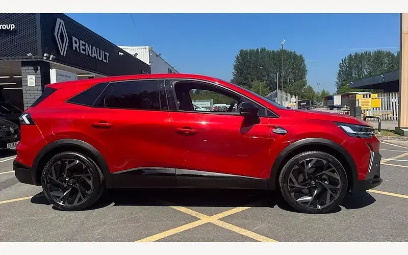 Used Renault Symbioz Iconic Esprit Alpine 143 HP (105 kW) 2025 Red  SUV