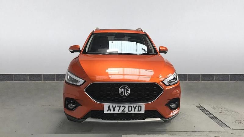 Used MG ZS Exclusive 111 HP (81 kW) 2023 Orange SUV