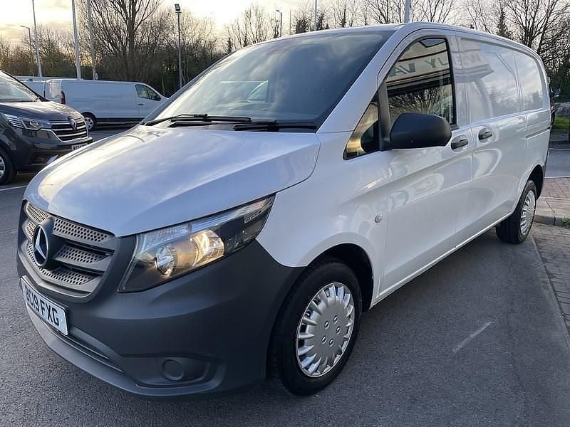 Used Mercedes Vito 112 HP (82 kW) 2019 White Van