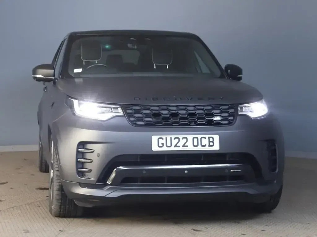 Used Land Rover Discovery 5 SE Dynamic 300 HP (220 kW) 2022 Black SUV