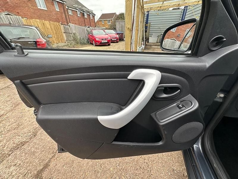 Used Dacia Duster Ambiance 110 HP (80 kW) 2014 Grey SUV