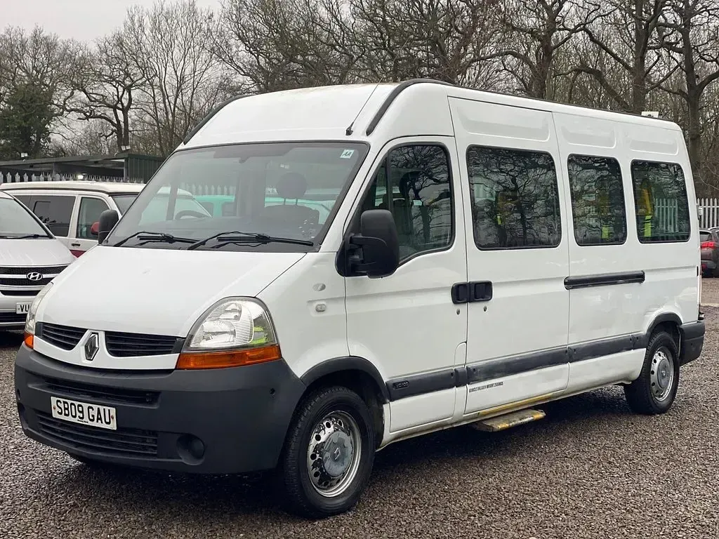 Used Renault Master 2009 White Sedan