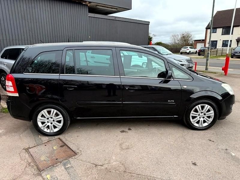 Used Vauxhall Zafira Elite 110 HP (80 kW) 2010 Black MPV