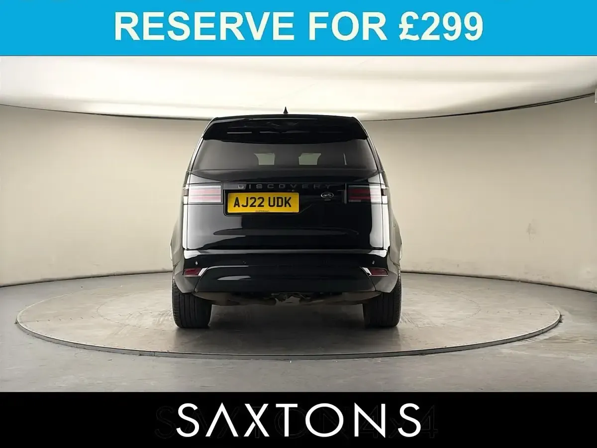 Used Land Rover Discovery SE Dynamic 300 HP (220 kW) 2022 Santorini black SUV
