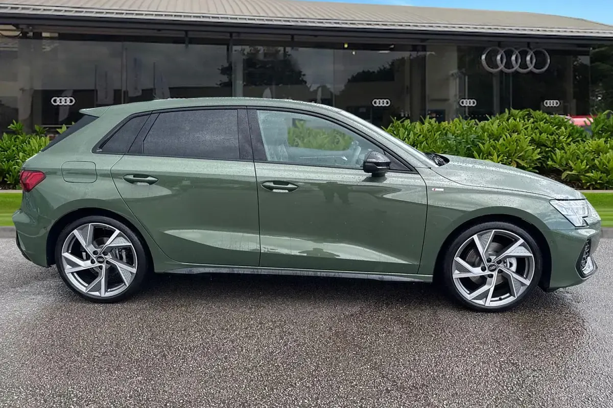 Used Audi A3 Black Edition 150 HP (110 kW) 2026 Green Hatchback