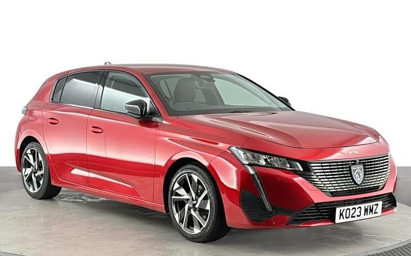 Used Peugeot 308 Allure Premium 131 HP (96 kW) 2023 Red Hatchback
