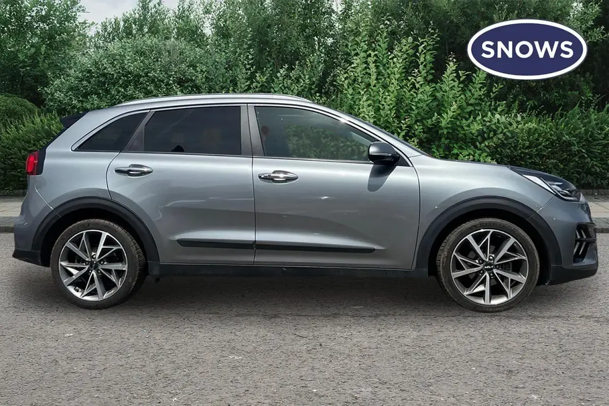Used Kia Niro 139 HP (102 kW) 2022 Grey SUV