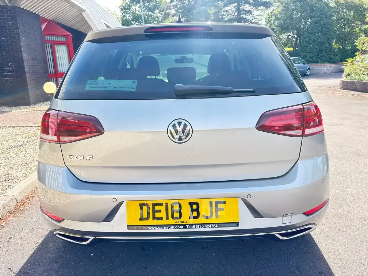 Used VW Golf VII GT 150 HP (110 kW) 2018 Silver Hatchback